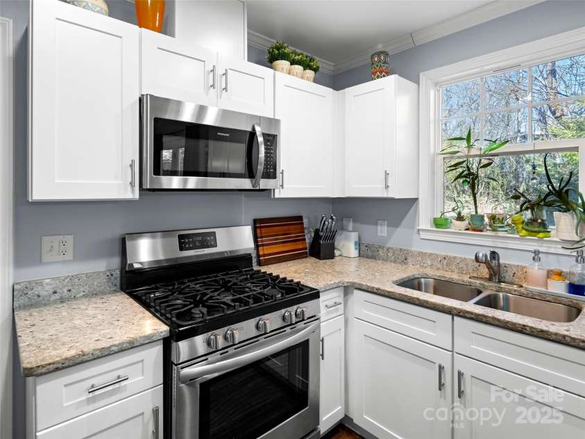 1013 Baldwin Commons Drive, Arden, NC 28704.  MLS# CAR4228973, YatesRealty ID 1817. 