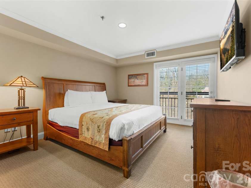 314 Bowling Park Road, Asheville, NC 28803.  MLS# CAR4342255, YatesRealty ID 1817. 