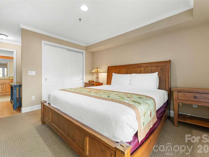 314 Bowling Park Road, Asheville, NC 28803.  MLS# CAR4342255, YatesRealty ID 1817. 
