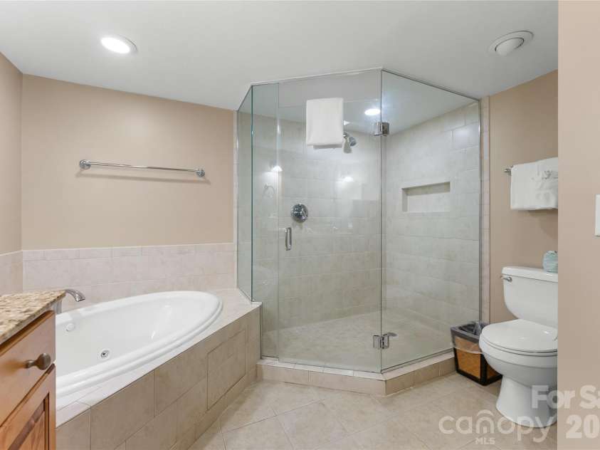 314 Bowling Park Road, Asheville, NC 28803.  MLS# CAR4342255, YatesRealty ID 1817. 