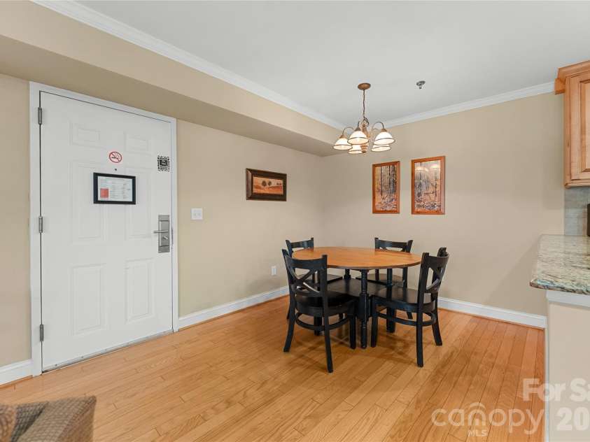 314 Bowling Park Road, Asheville, NC 28803.  MLS# CAR4342255, YatesRealty ID 1817. 
