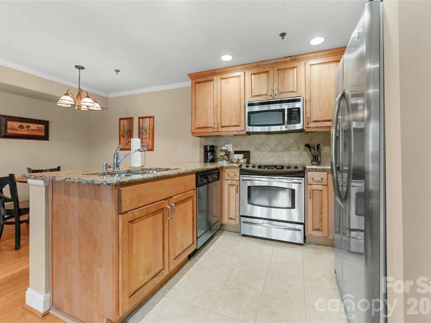 314 Bowling Park Road, Asheville, NC 28803.  MLS# CAR4342255, YatesRealty ID 1817. 