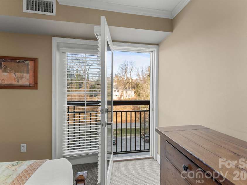 314 Bowling Park Road, Asheville, NC 28803.  MLS# CAR4342255, YatesRealty ID 1817. 