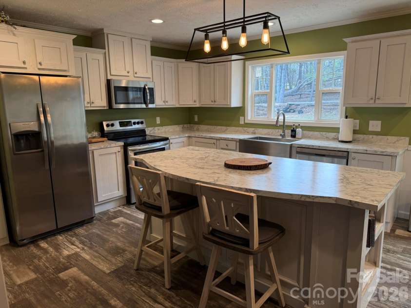 288 Walker Road, Nebo, NC 28761.  MLS# CAR4366360, YatesRealty ID 18170. 