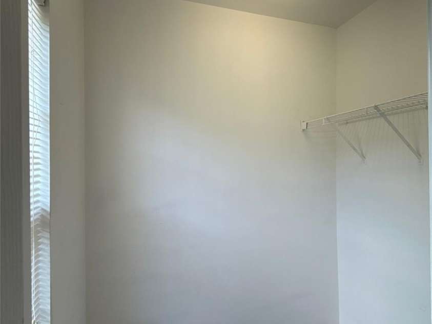 3527 Creeping Flora Lane, Charlotte, NC 28216.  MLS# CAR4253134, YatesRealty ID 18170. 