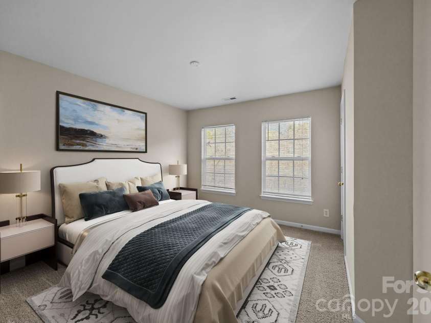 3527 Creeping Flora Lane, Charlotte, NC 28216.  MLS# CAR4336635, YatesRealty ID 18170. 