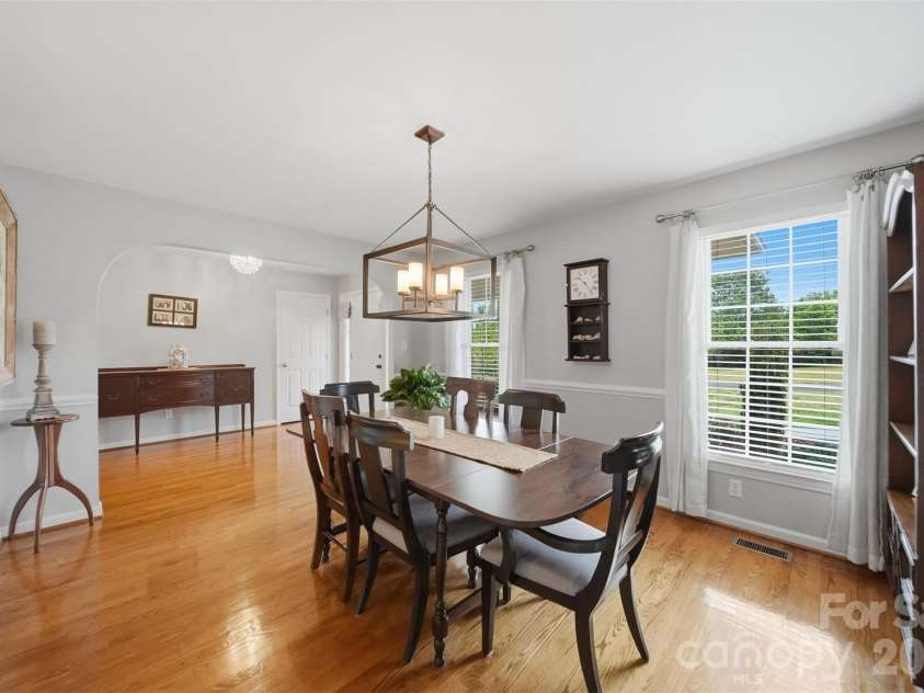 217 Dell Circle, Hudson, NC 28638.  MLS# CAR4375993, YatesRealty ID 18174. 