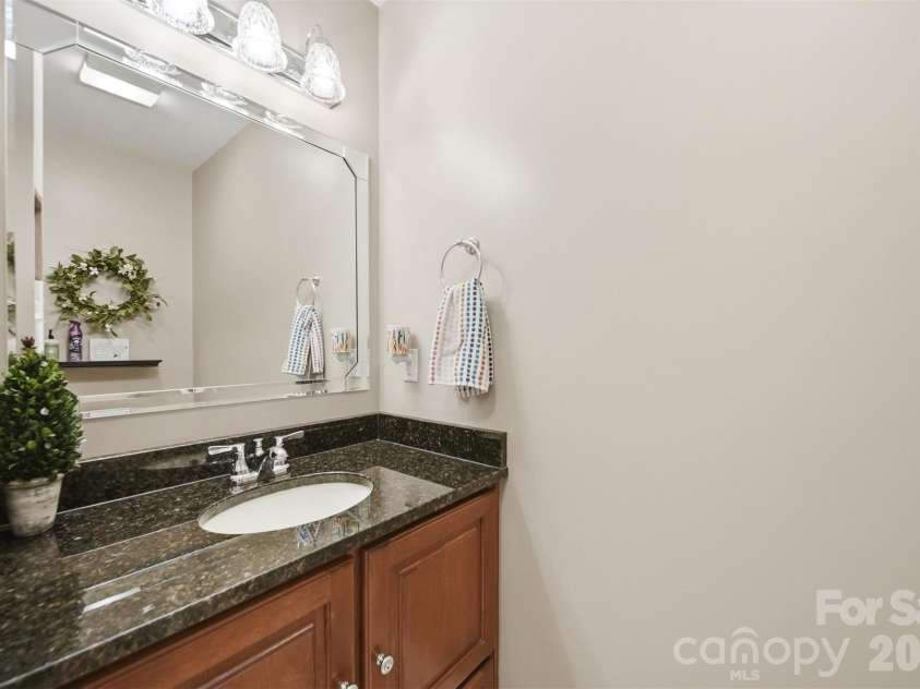 217 Dell Circle, Hudson, NC 28638.  MLS# CAR4375993, YatesRealty ID 18174. 