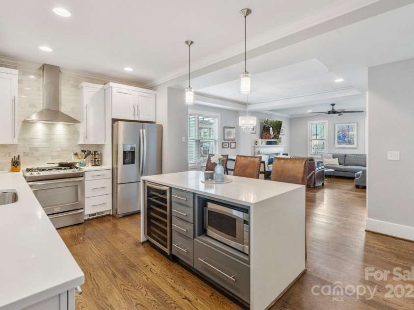 423 State Street, Charlotte, NC 28208.  MLS# CAR4255749, YatesRealty ID 18174. 