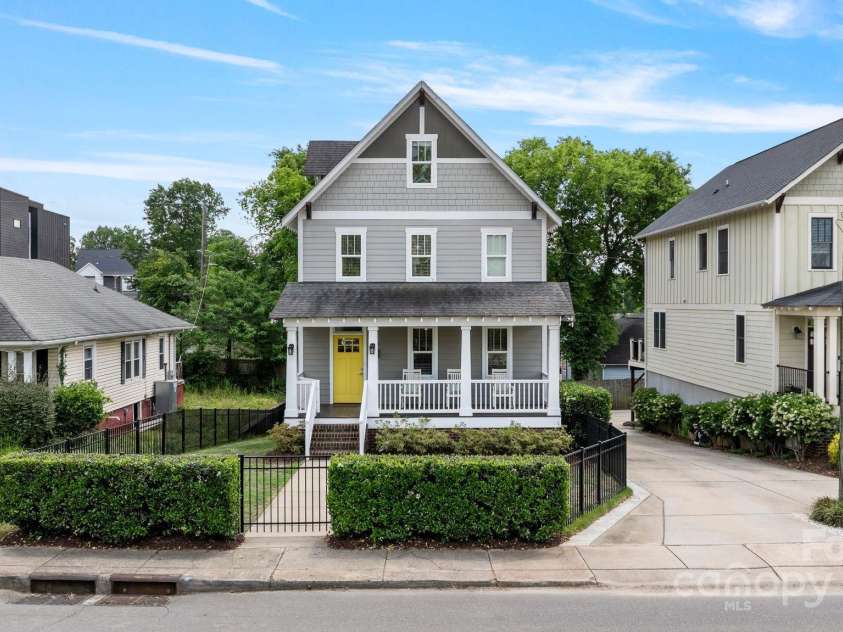 423 State Street, Charlotte, NC 28208.  MLS# CAR4255749, YatesRealty ID 18174. 