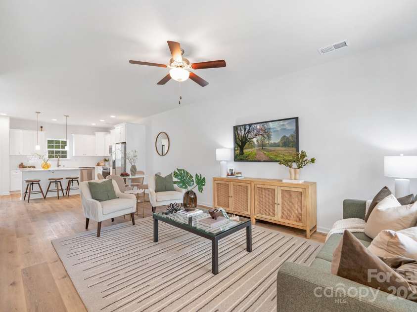 1148 Thayer Glen Court, Charlotte, NC 28213.  MLS# CAR4250441, YatesRealty ID 18175. Representation