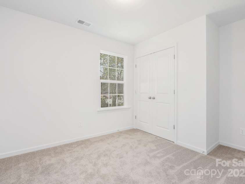 1148 Thayer Glen Court, Charlotte, NC 28213.  MLS# CAR4250441, YatesRealty ID 18175. Representation