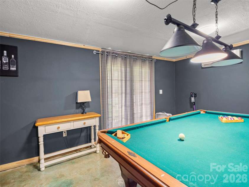 84 Candlelight Circle, Clyde, NC 28721.  MLS# CAR4376602, YatesRealty ID 18175. 