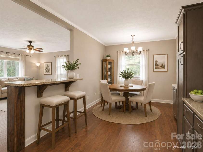 84 Candlelight Circle, Clyde, NC 28721.  MLS# CAR4376602, YatesRealty ID 18175. 