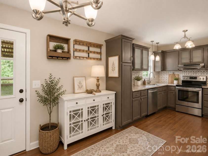 84 Candlelight Circle, Clyde, NC 28721.  MLS# CAR4376602, YatesRealty ID 18175. 