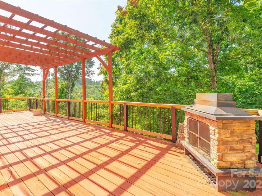 15 Mountain Tea Lane, Alexander, NC 28701.  MLS# CAR4276660, YatesRealty ID 18176. 