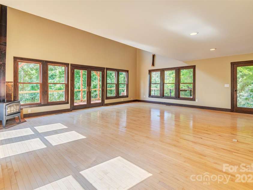 15 Mountain Tea Lane, Alexander, NC 28701.  MLS# CAR4276660, YatesRealty ID 18176. 