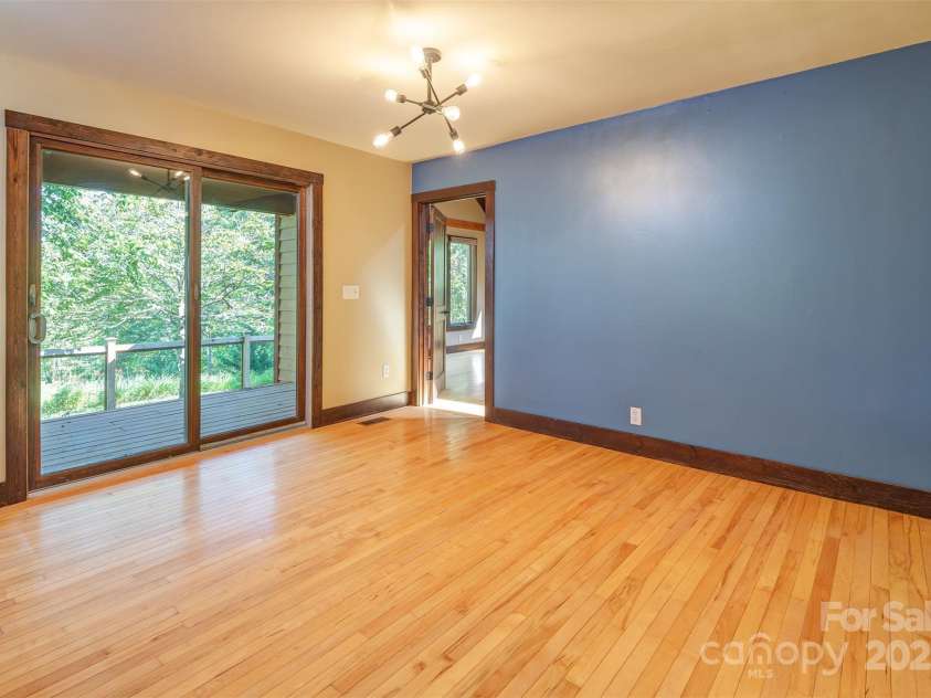 15 Mountain Tea Lane, Alexander, NC 28701.  MLS# CAR4276660, YatesRealty ID 18176. Dining Area