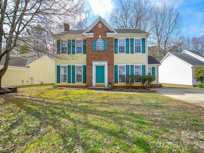 3509 Mayhurst Drive, Indian Trail, NC 28079.  MLS# CAR4353930, YatesRealty ID 18176. 