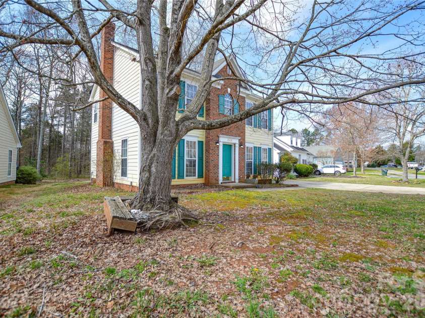 3509 Mayhurst Drive, Indian Trail, NC 28079.  MLS# CAR4353930, YatesRealty ID 18176. 