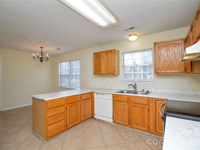 3509 Mayhurst Drive, Indian Trail, NC 28079.  MLS# CAR4353930, YatesRealty ID 18176. 