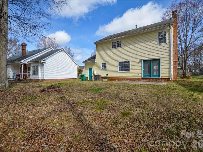 3509 Mayhurst Drive, Indian Trail, NC 28079.  MLS# CAR4353930, YatesRealty ID 18176. 