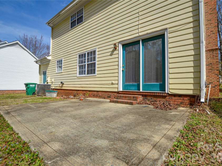 3509 Mayhurst Drive, Indian Trail, NC 28079.  MLS# CAR4353930, YatesRealty ID 18176. 