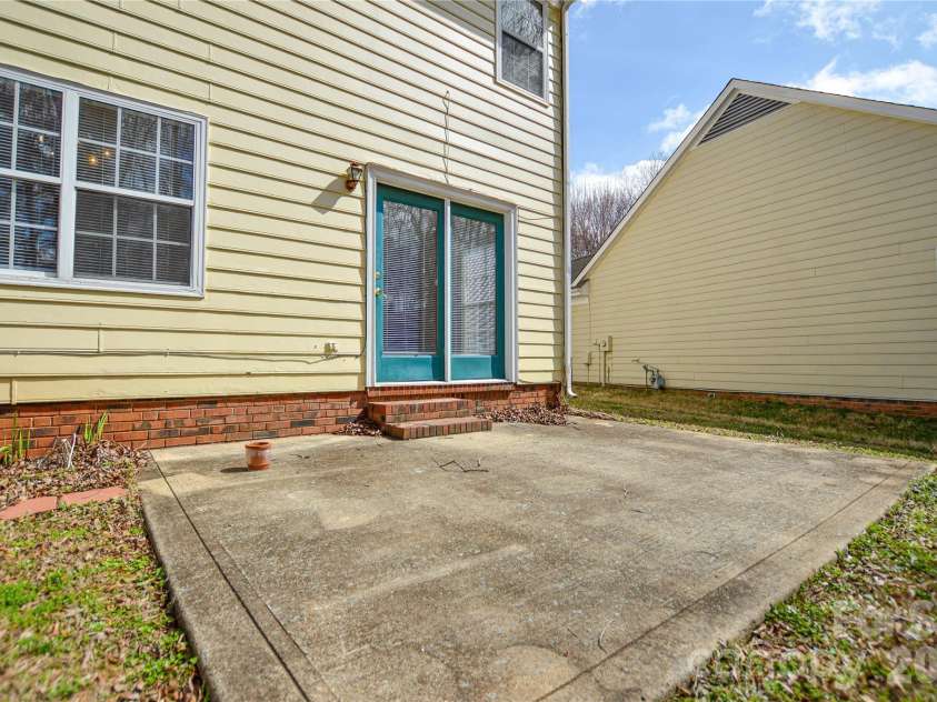 3509 Mayhurst Drive, Indian Trail, NC 28079.  MLS# CAR4353930, YatesRealty ID 18176. 