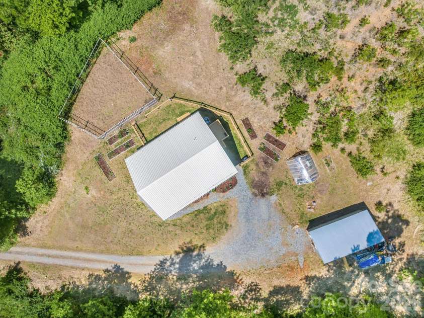 274 Poverty Branch Road, Barnardsville, NC 28709.  MLS# CAR4372195, YatesRealty ID 18179. 