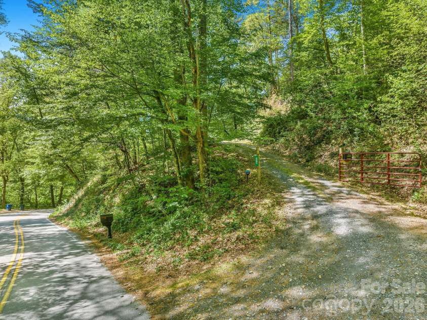 274 Poverty Branch Road, Barnardsville, NC 28709.  MLS# CAR4372195, YatesRealty ID 18179. 