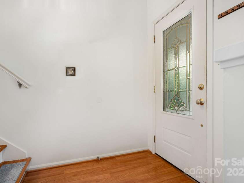 4025 Ivystone Court, Charlotte, NC 28277.  MLS# CAR4263151, YatesRealty ID 18180. 