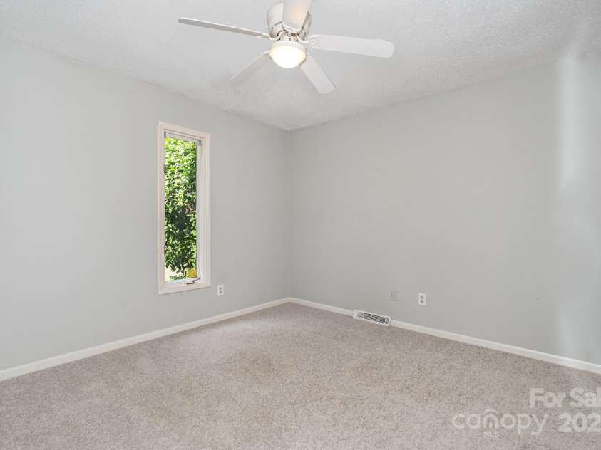 4025 Ivystone Court, Charlotte, NC 28277.  MLS# CAR4263151, YatesRealty ID 18180. 