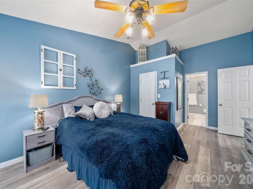 60 Southchase Drive, Fletcher, NC 28732.  MLS# CAR4288335, YatesRealty ID 18180. 