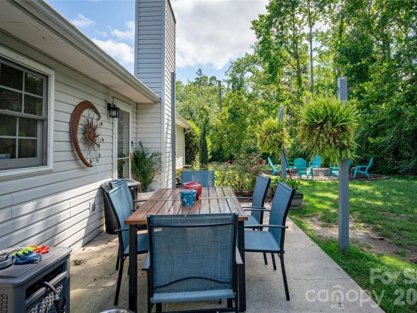60 Southchase Drive, Fletcher, NC 28732.  MLS# CAR4288335, YatesRealty ID 18180. 