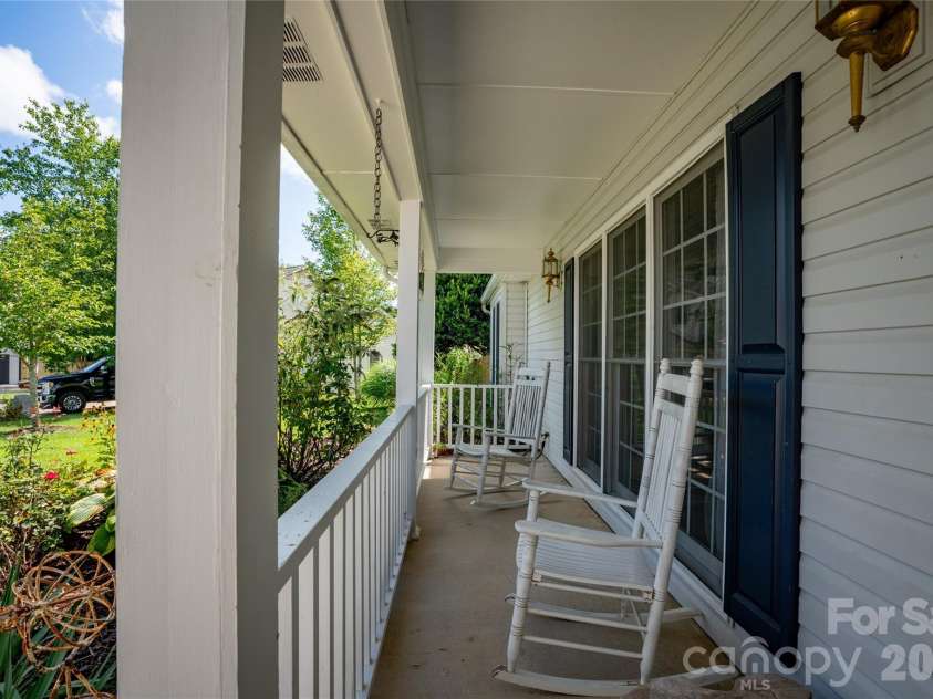 60 Southchase Drive, Fletcher, NC 28732.  MLS# CAR4288335, YatesRealty ID 18180. 