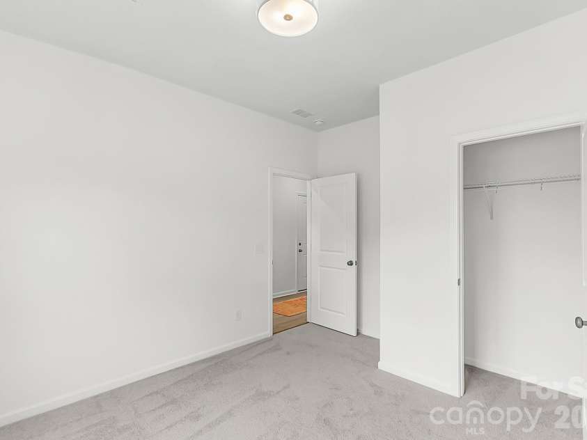 13917 Stillwood Place, Matthews, NC 28105.  MLS# CAR4368081, YatesRealty ID 18181. Representation