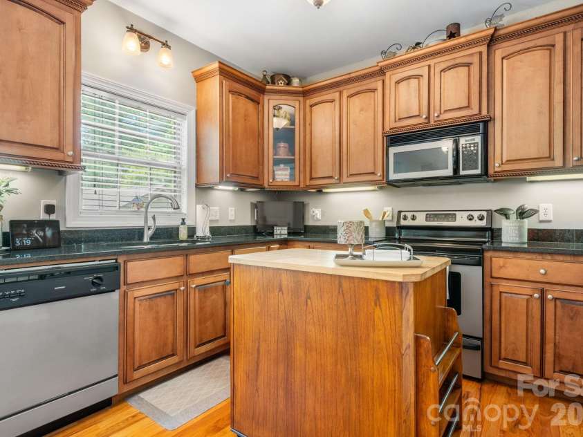 5554 Stillwater Drive, Granite Falls, NC 28630.  MLS# CAR4374950, YatesRealty ID 18182. 