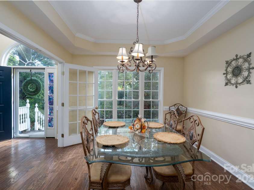 709 Carson Court, Kannapolis, NC 28083.  MLS# CAR4294117, YatesRealty ID 18184. 