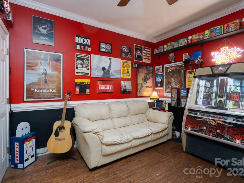 709 Carson Court, Kannapolis, NC 28083.  MLS# CAR4294117, YatesRealty ID 18184. 