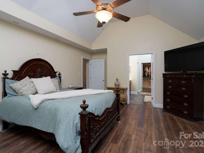 709 Carson Court, Kannapolis, NC 28083.  MLS# CAR4294117, YatesRealty ID 18184. 