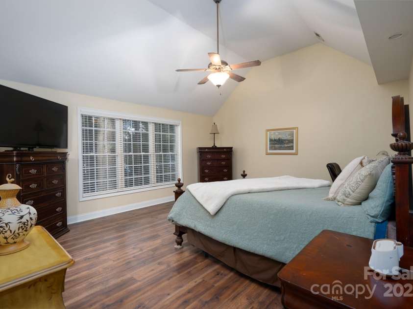 709 Carson Court, Kannapolis, NC 28083.  MLS# CAR4294117, YatesRealty ID 18184. Master Bedroom