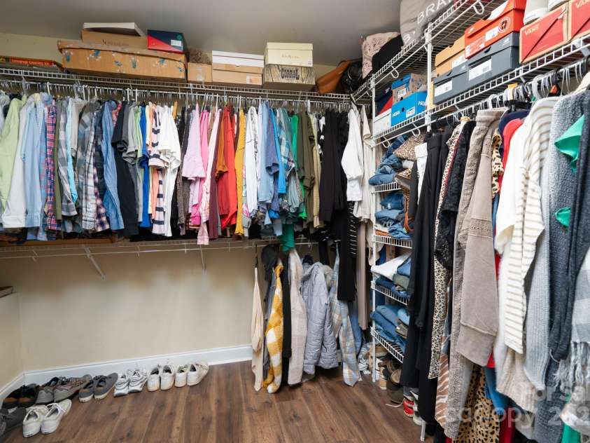 709 Carson Court, Kannapolis, NC 28083.  MLS# CAR4294117, YatesRealty ID 18184. Walk-in Closet