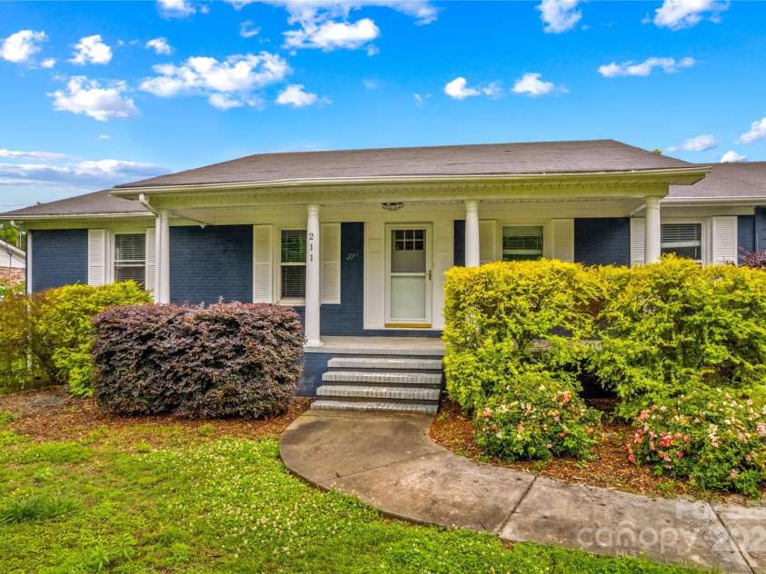 211 Ridgecrest Street, Kannapolis, NC 28081.  MLS# CAR4259587, YatesRealty ID 18186. 