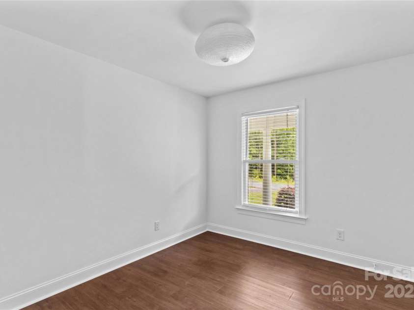 211 Ridgecrest Street, Kannapolis, NC 28081.  MLS# CAR4259587, YatesRealty ID 18186. 