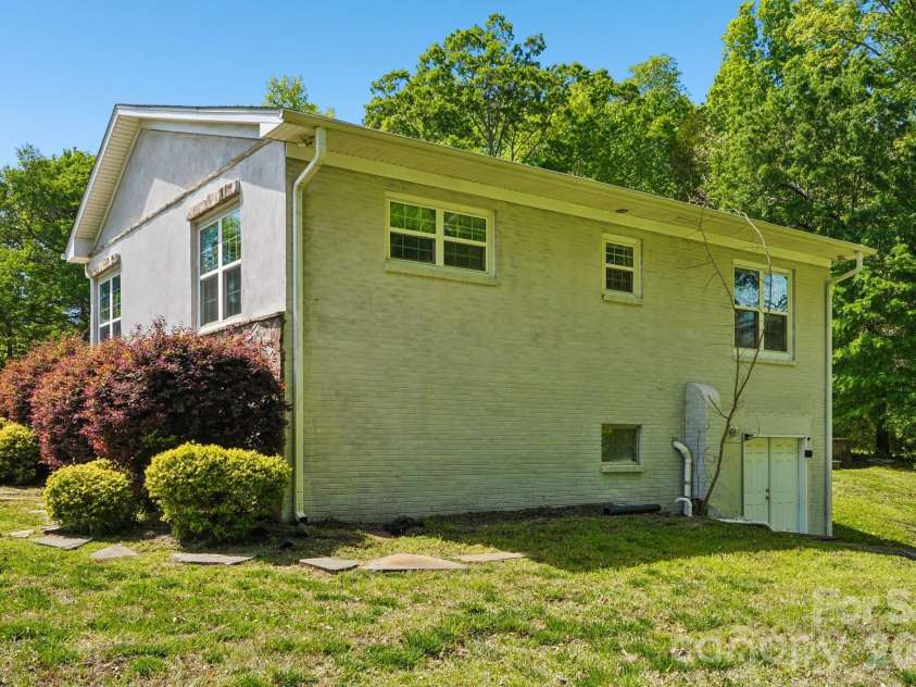605 Allen Way, Indian Trail, NC 28079.  MLS# CAR4368846, YatesRealty ID 18187. 
