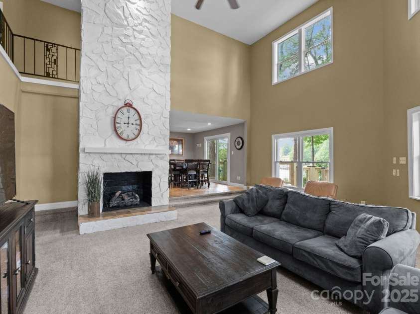 5075 Lakeview Circle, Sherrills Ford, NC 28673.  MLS# CAR4267740, YatesRealty ID 18188. 