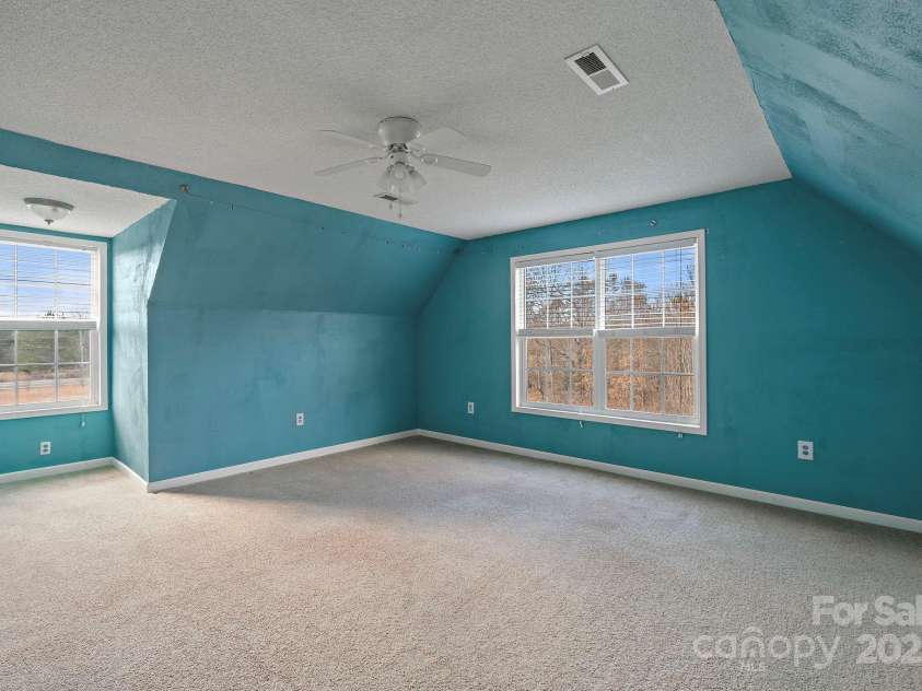 1285 Waitman Road, Lexington, NC 27295.  MLS# CAR4268596, YatesRealty ID 18189. Upstairs office