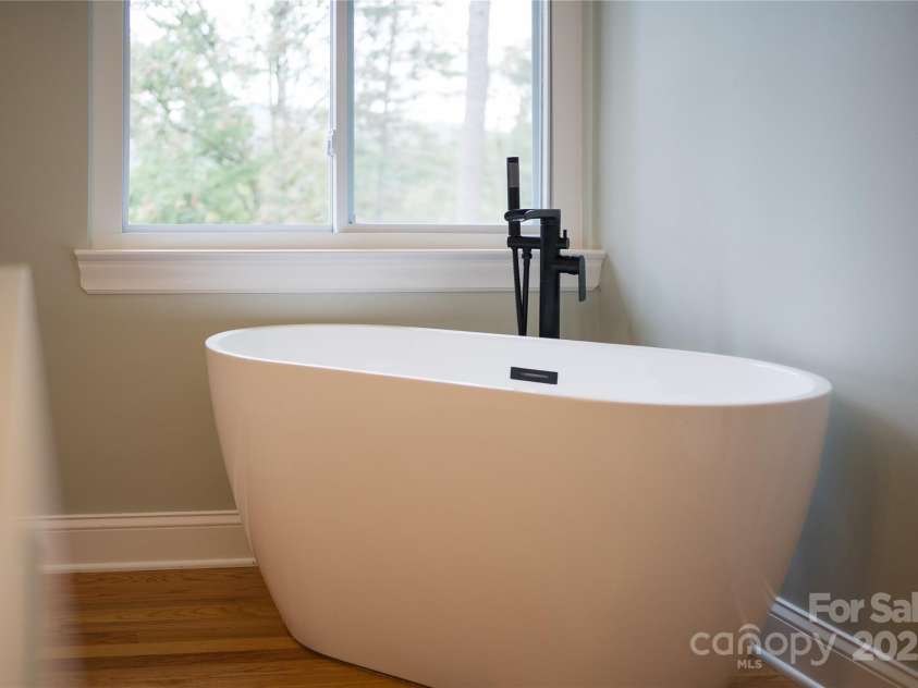 351 Windsor Road, Asheville, NC 28804.  MLS# CAR4306947, YatesRealty ID 1819. 