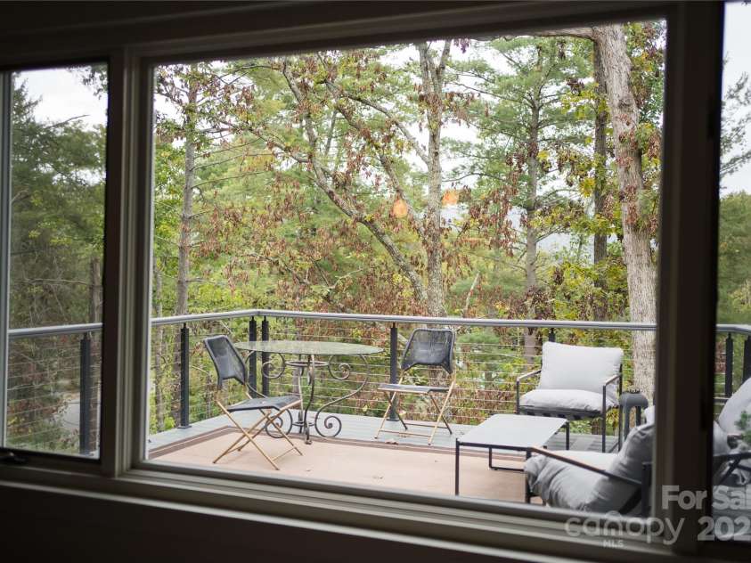 351 Windsor Road, Asheville, NC 28804.  MLS# CAR4306947, YatesRealty ID 1819. 