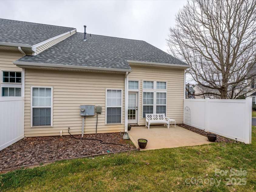 120 Snead Road, Fort Mill, SC 29715.  MLS# CAR4221912, YatesRealty ID 18190. Backyard